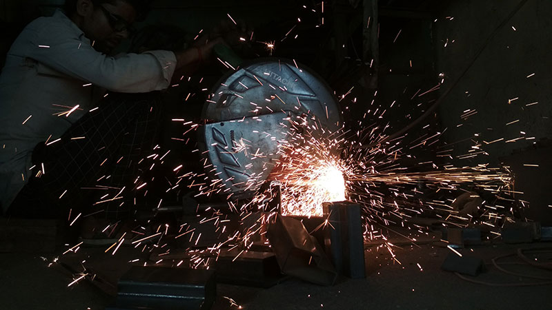 برش کاری اسکلت فلزی